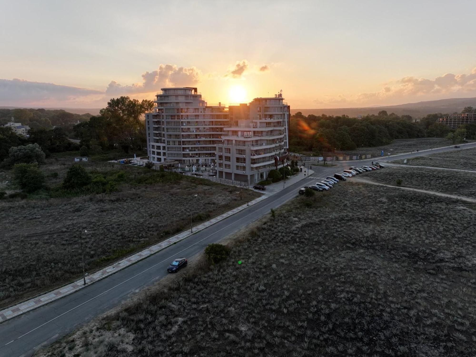 Allure Beach Resort Aparthotel 프리모르스코 외부 사진