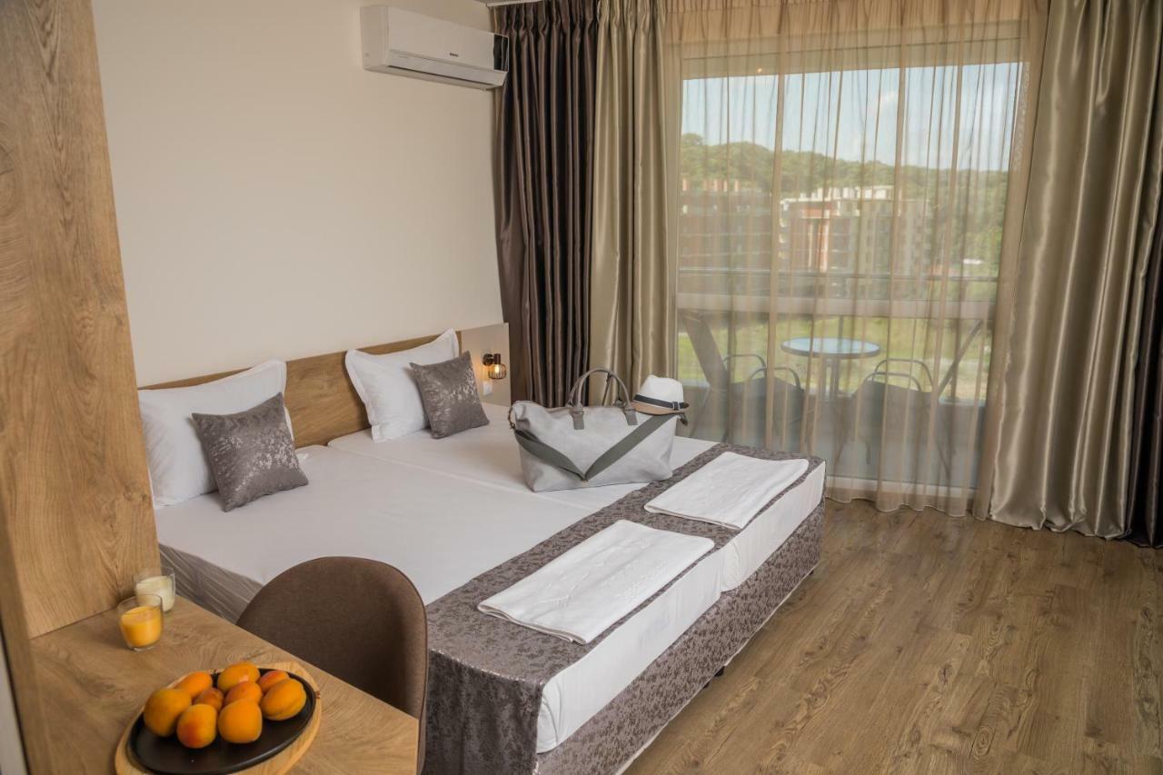 Allure Beach Resort Aparthotel 프리모르스코 외부 사진