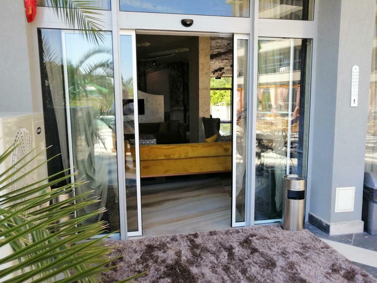 Allure Beach Resort Aparthotel 프리모르스코 외부 사진