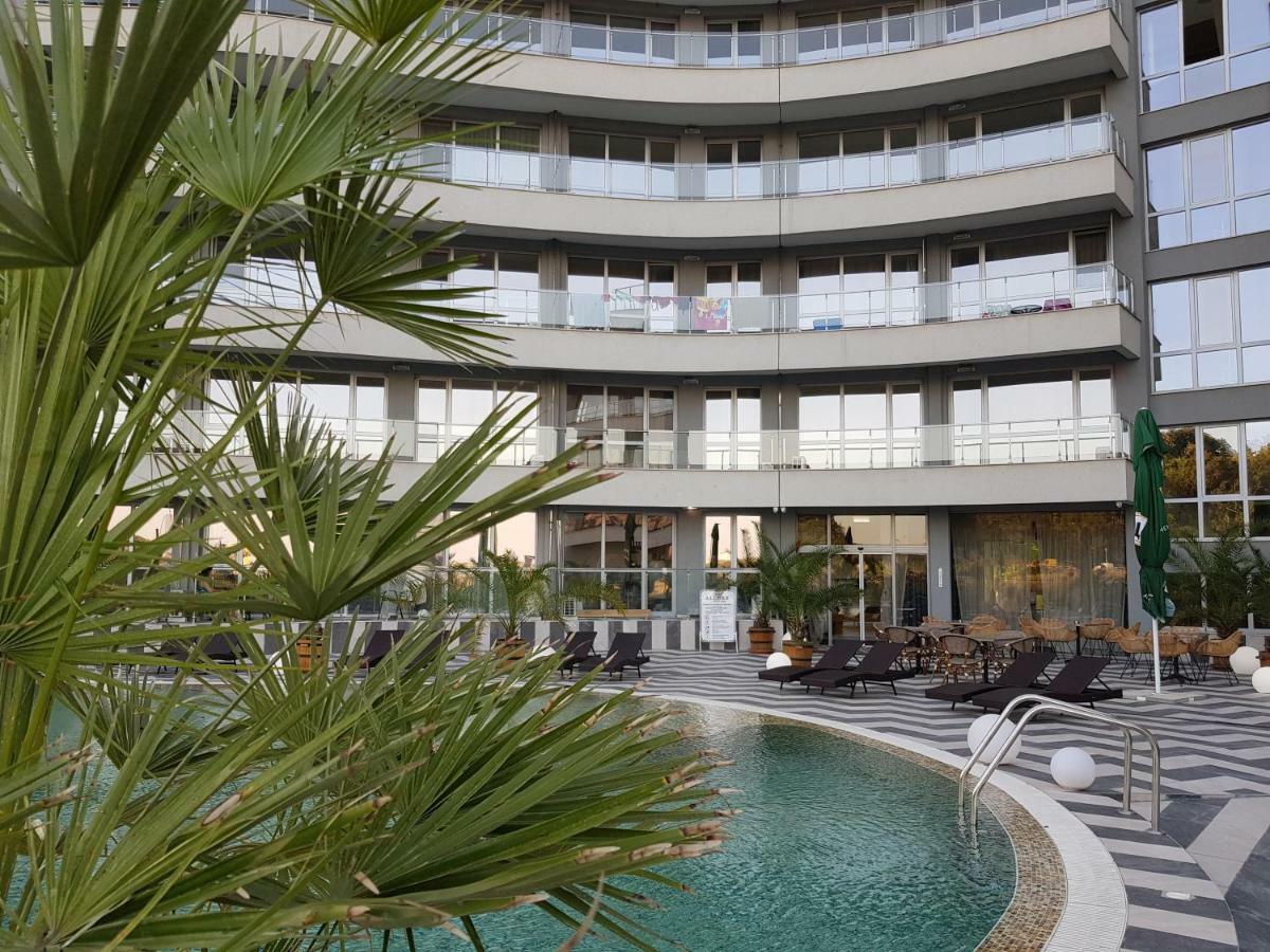 Allure Beach Resort Aparthotel 프리모르스코 외부 사진