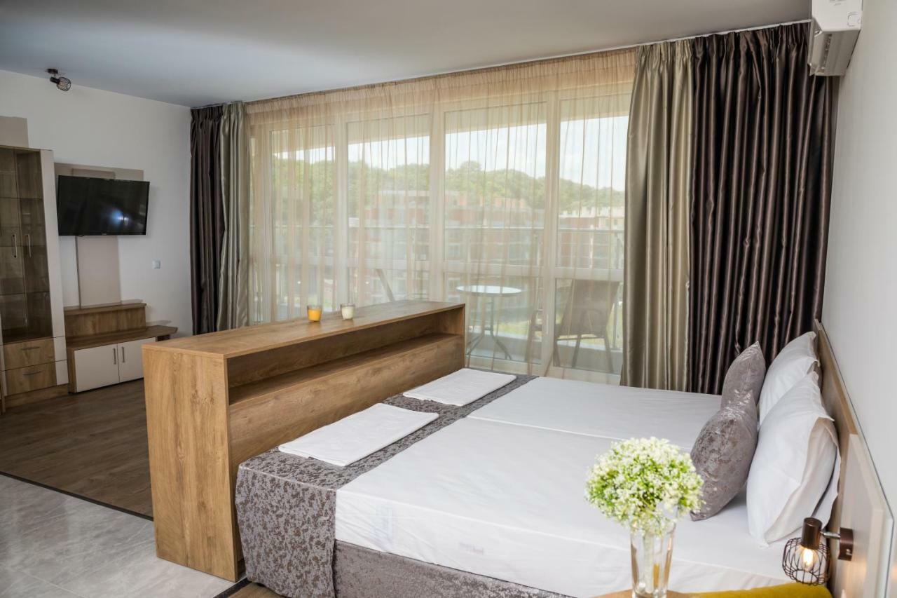Allure Beach Resort Aparthotel 프리모르스코 객실 사진