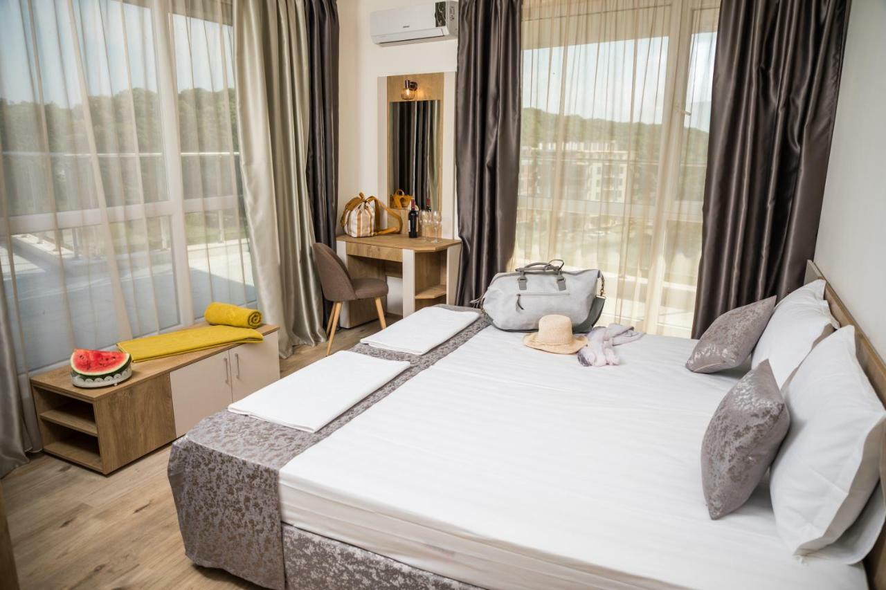 Allure Beach Resort Aparthotel 프리모르스코 객실 사진